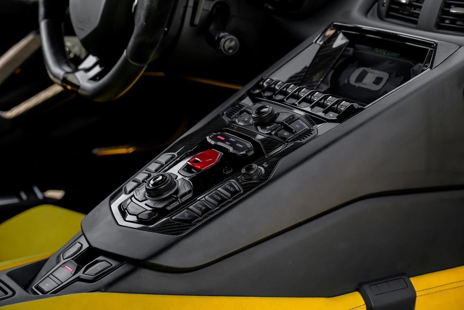 Used 2018 Lamborghini Aventador S AWD/4WD image 22