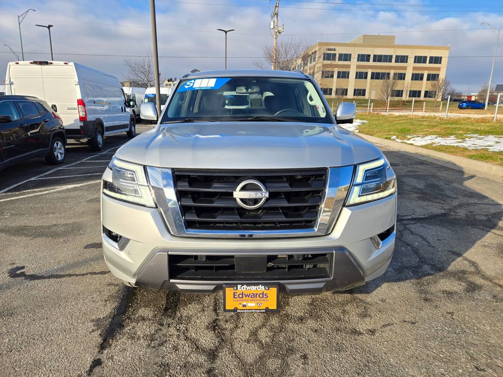 Used 2022 Nissan Armada SL w/ Captain's Chairs Package image 10