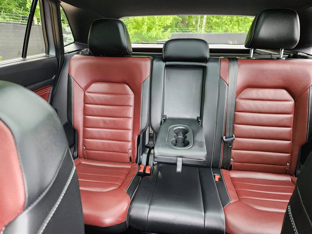 Certified 2022 Volkswagen Atlas Cross Sport SEL Premium R-Line image 20