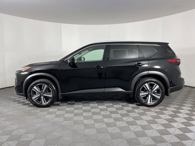 Used 2025 Nissan Rogue SL image 6