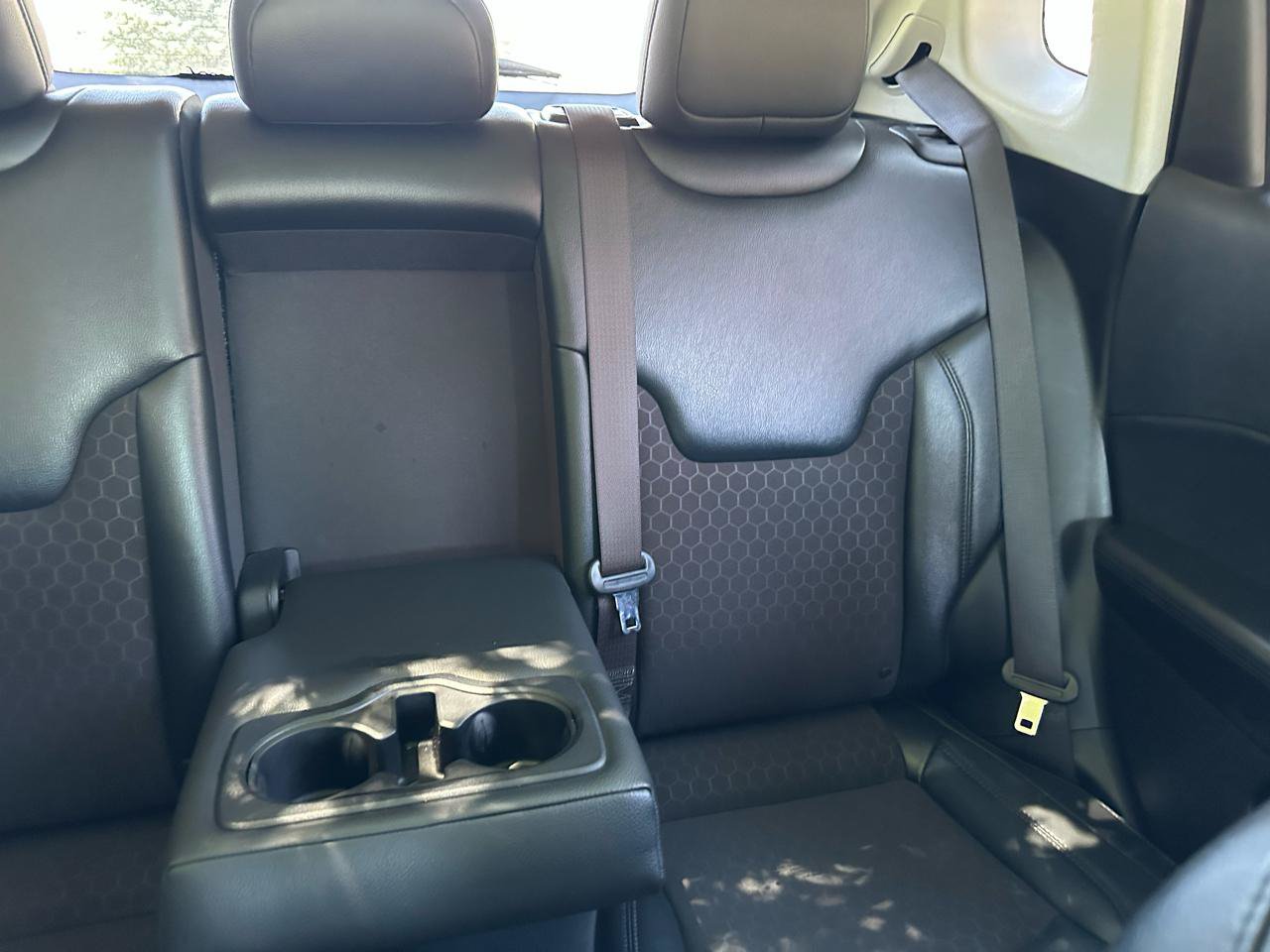 Used 2018 Jeep Compass Latitude w/ Popular Equipment Group AWD/4WD image 24