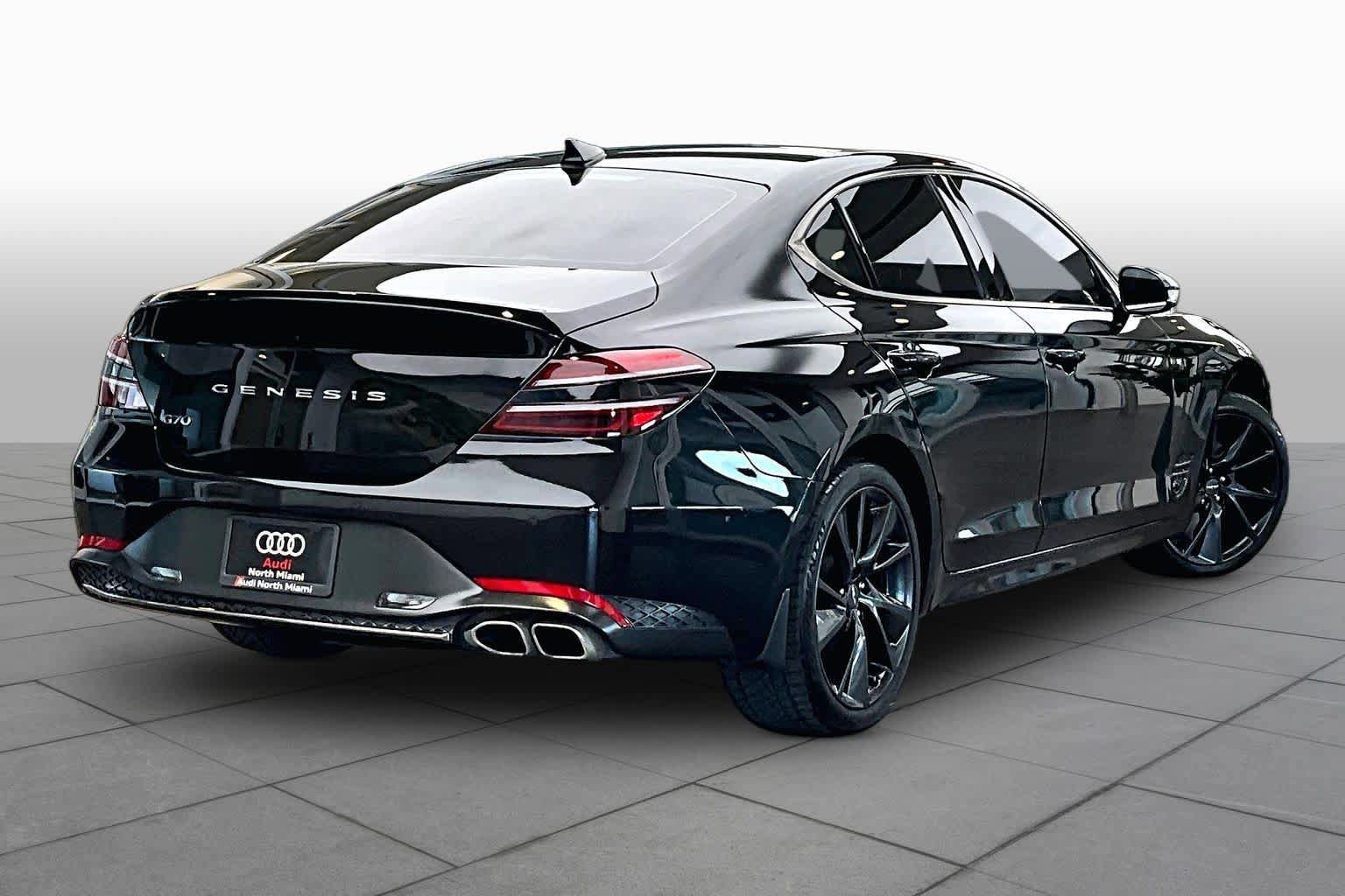 Used 2023 Genesis G70 2.0T w/ Sport Prestige Package RWD image 13