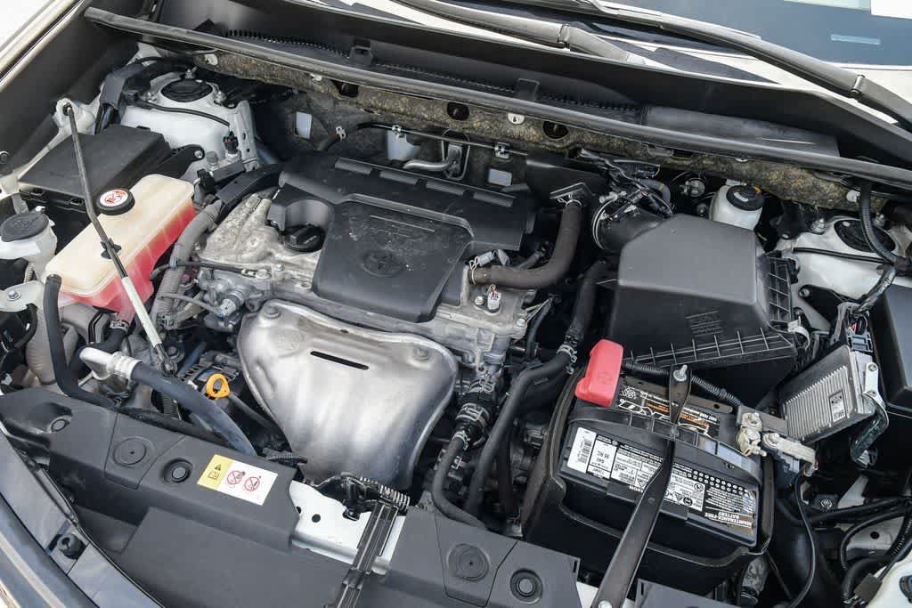Used 2018 Toyota RAV4 XLE FWD image 29