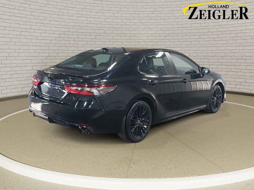 Used 2022 Toyota Camry SE image 5