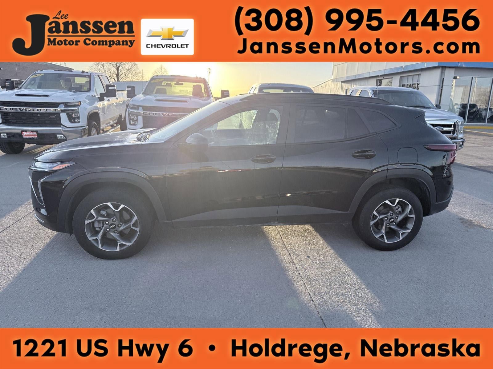 Used 2025 Chevrolet Trax LT