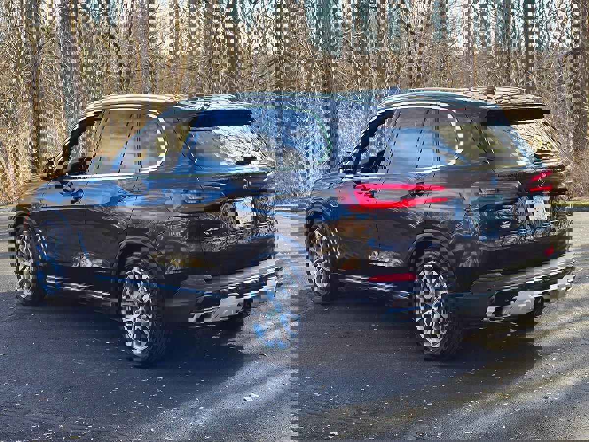 Used 2023 BMW X5 xDrive45e w/ Executive Package image 4