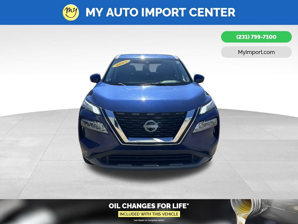 Used 2023 Nissan Rogue SV AWD/4WD image 2