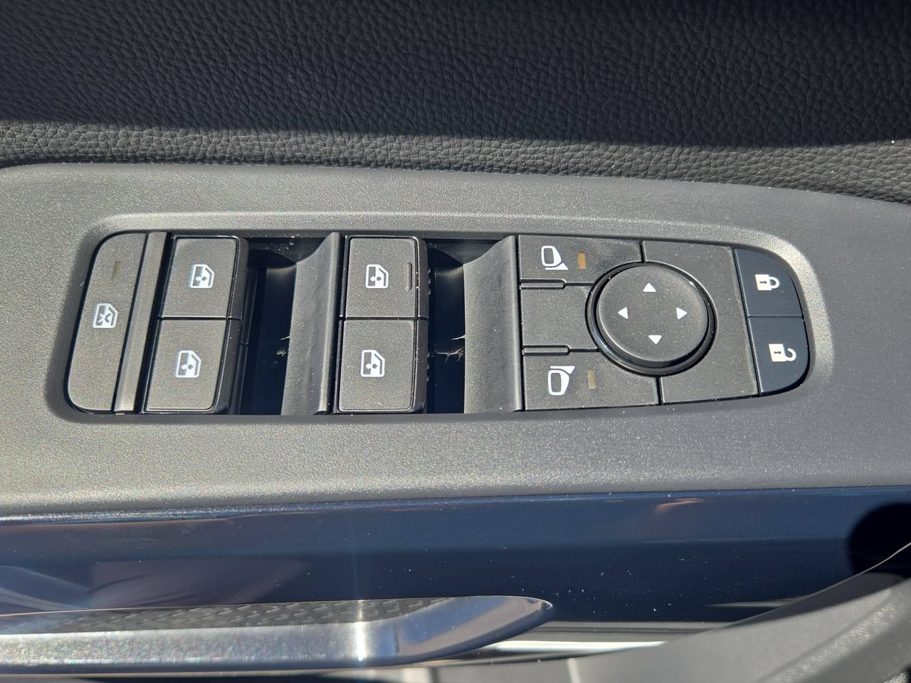 New 2026 Nissan Pathfinder SV w/ Cargo Package FWD image 29