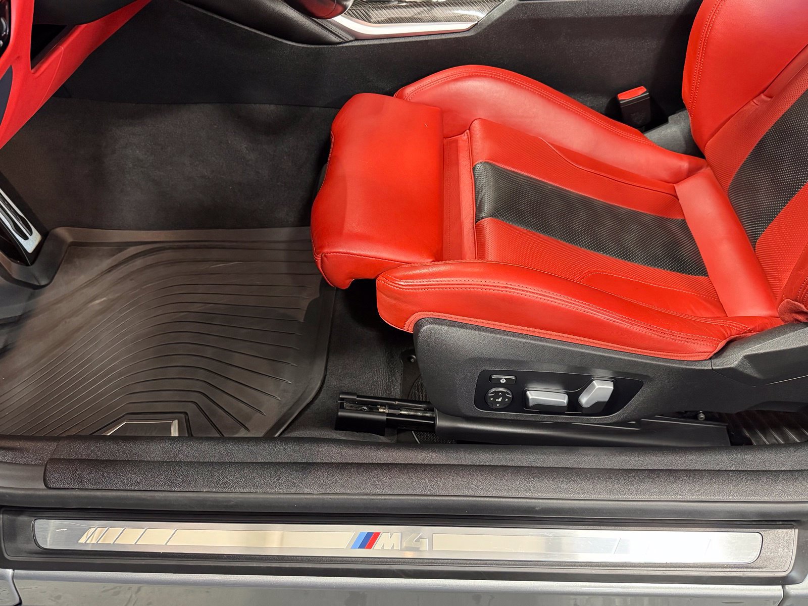 Used 2023 BMW M4 xDrive Competition AWD/4WD image 17