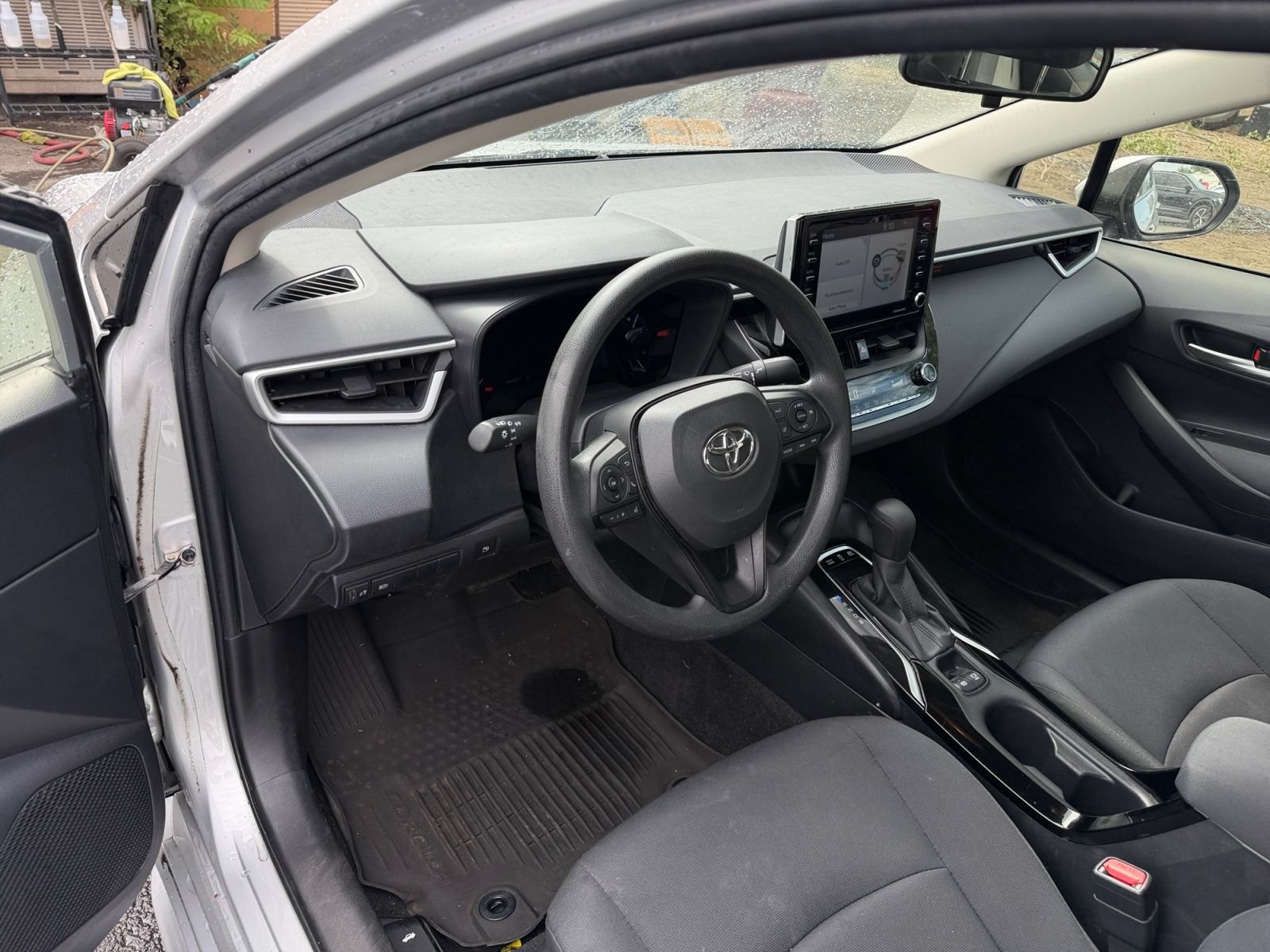 Used 2021 Toyota Corolla LE FWD image 18