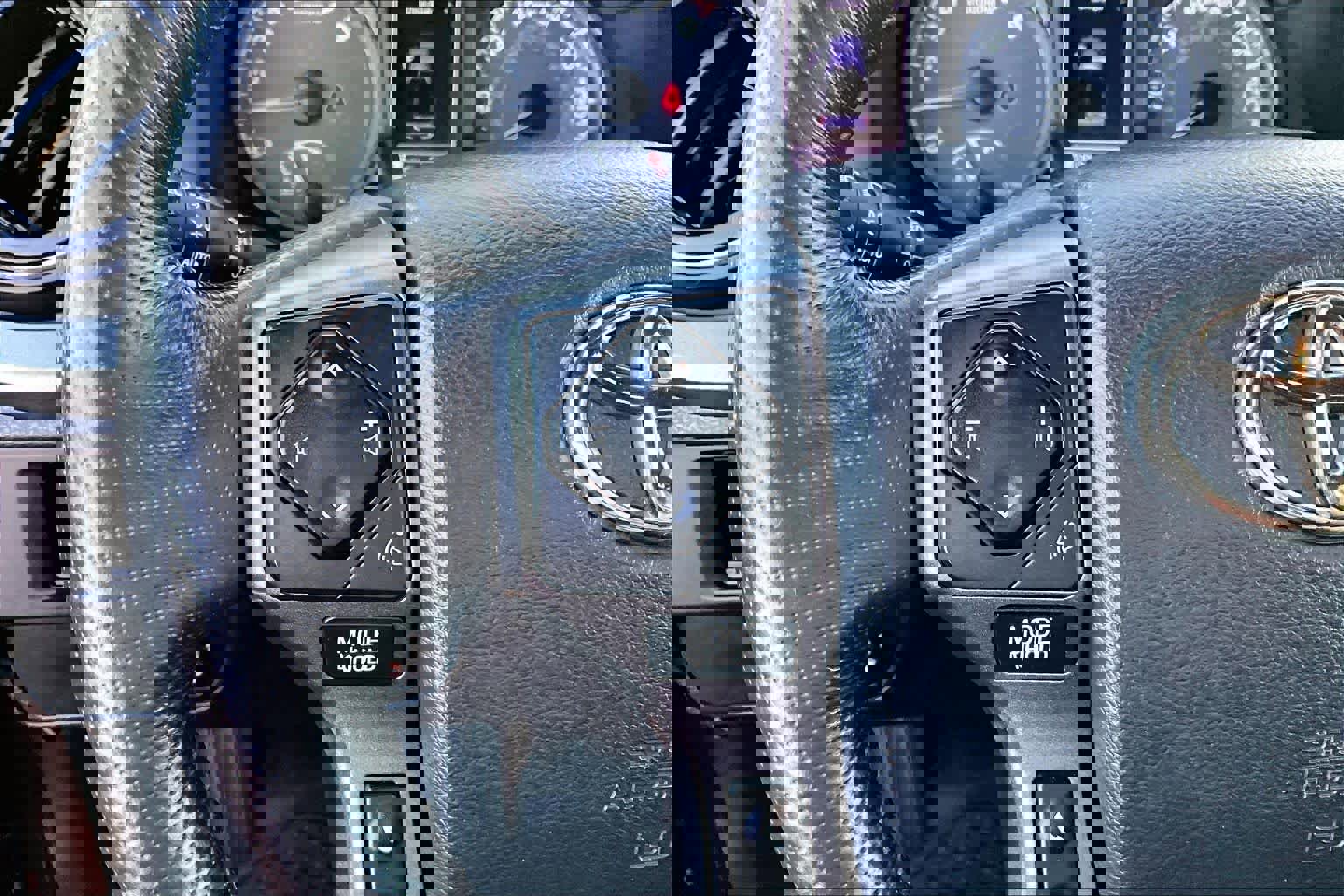 Certified 2017 Toyota Tacoma TRD Sport image 21