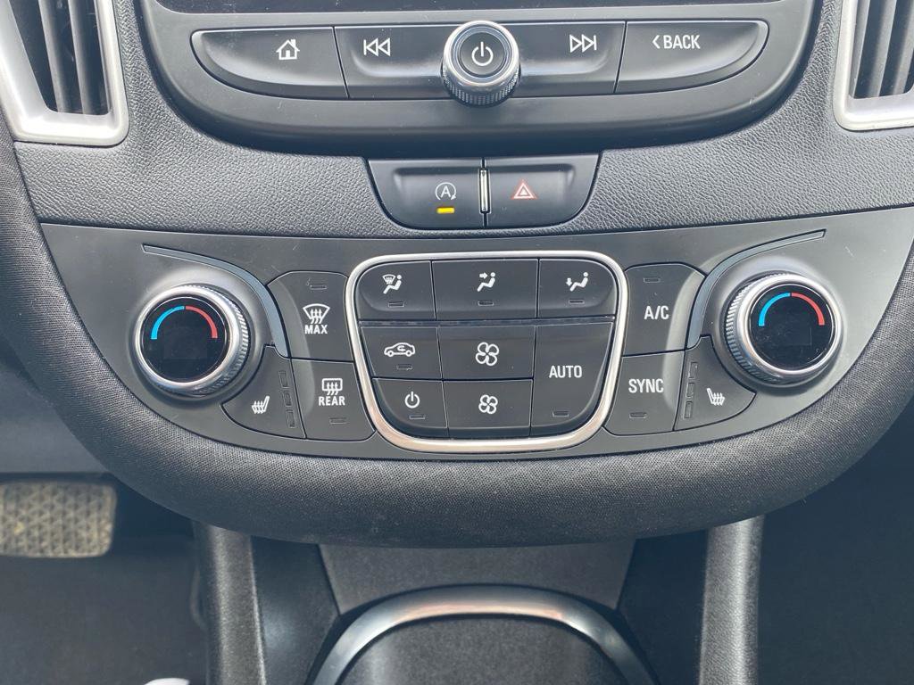 Used 2022 Chevrolet Malibu LT image 31