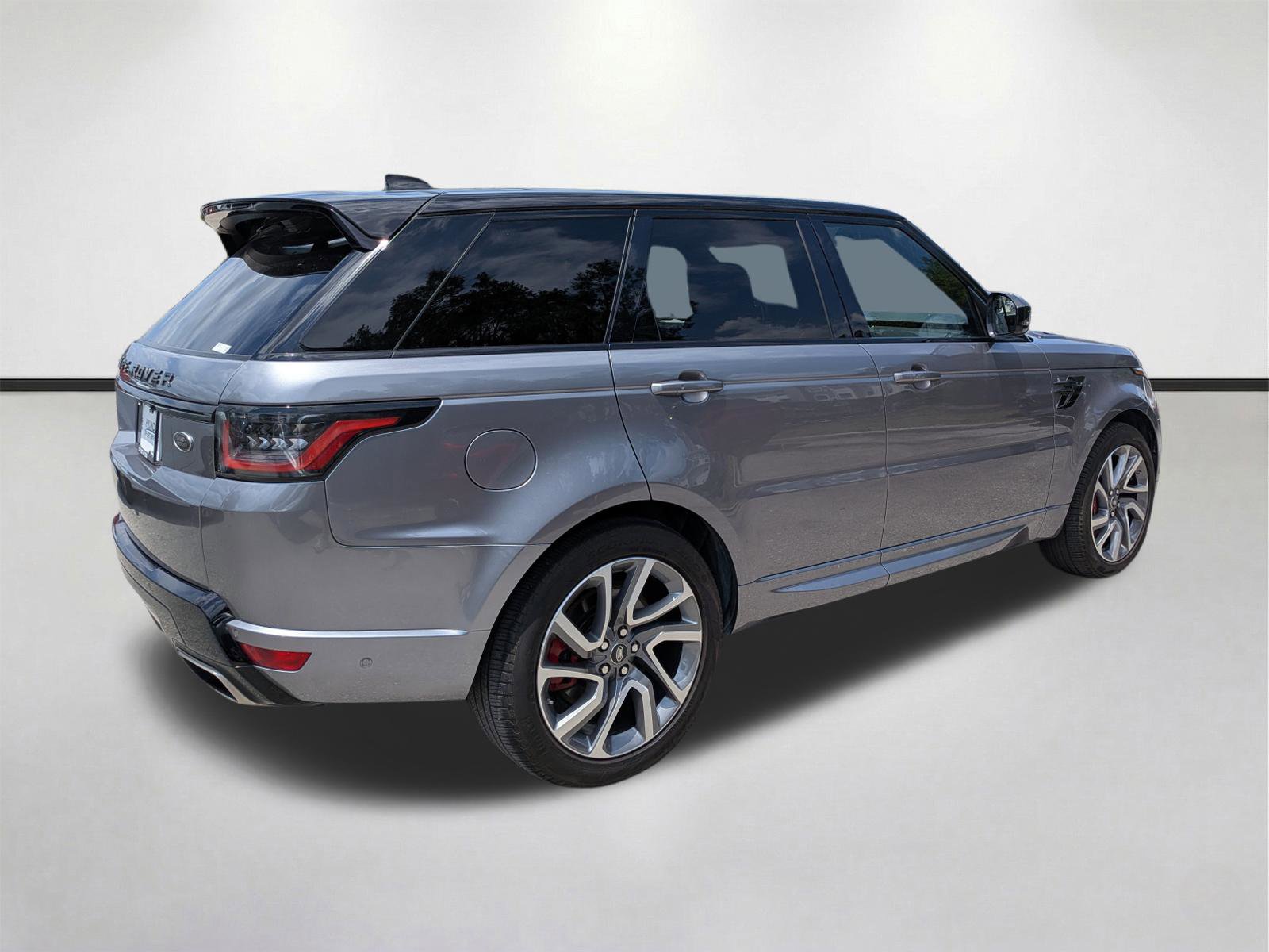 Used 2020 Land Rover Range Rover Sport HSE Dynamic image 4