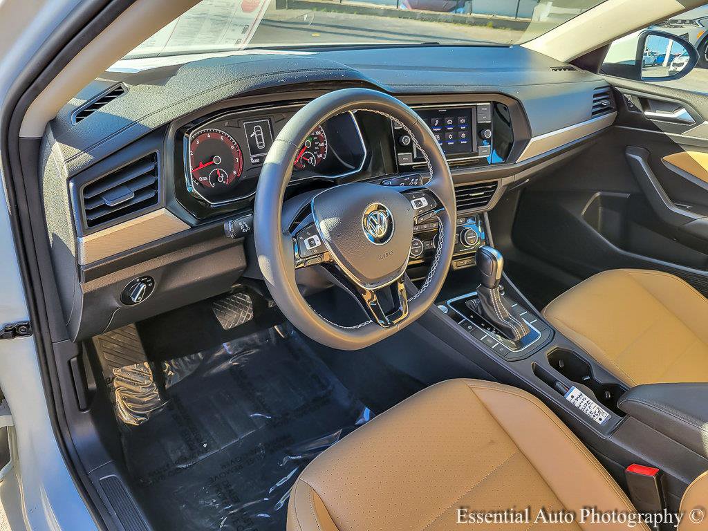 Used 2021 Volkswagen Jetta SE w/ SE Cold Weather Package FWD image 10