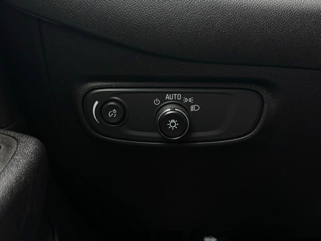 Used 2023 Chevrolet Equinox LS image 27