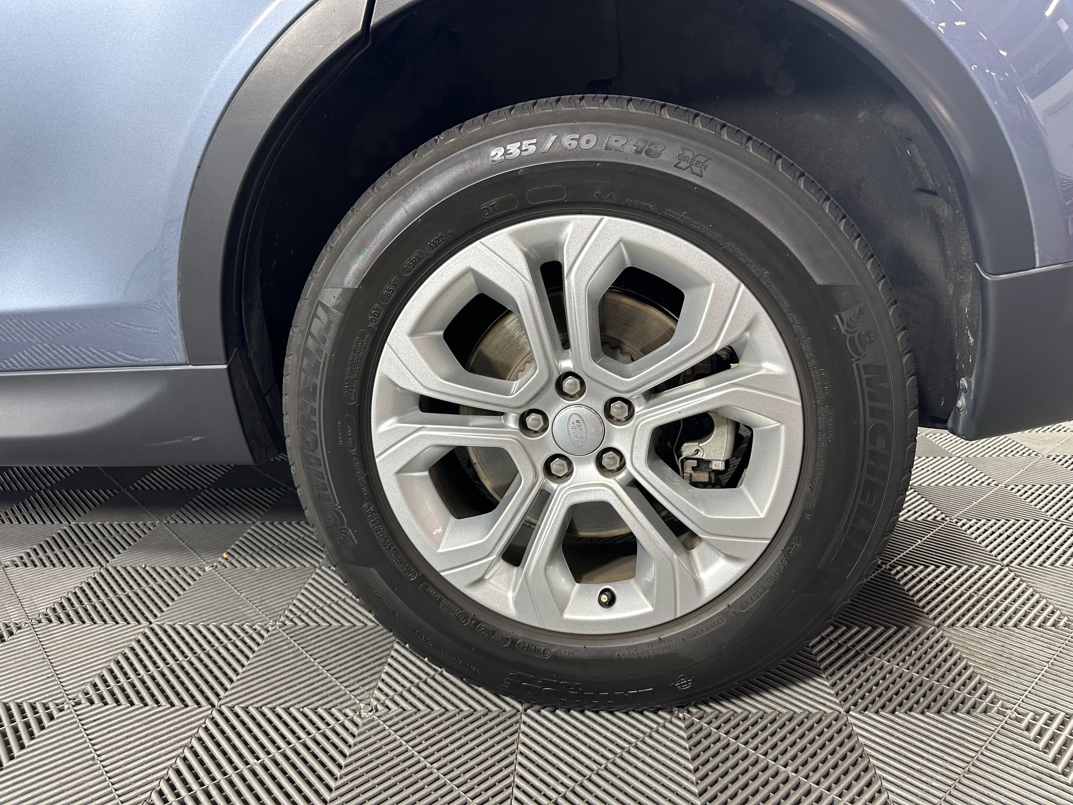 Used 2023 Land Rover Discovery Sport S image 10