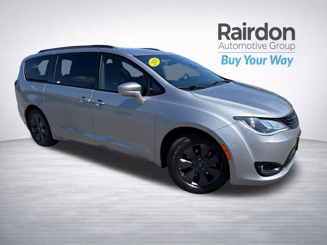 Used 2019 Chrysler Pacifica Touring-L w/ S Appearance Package