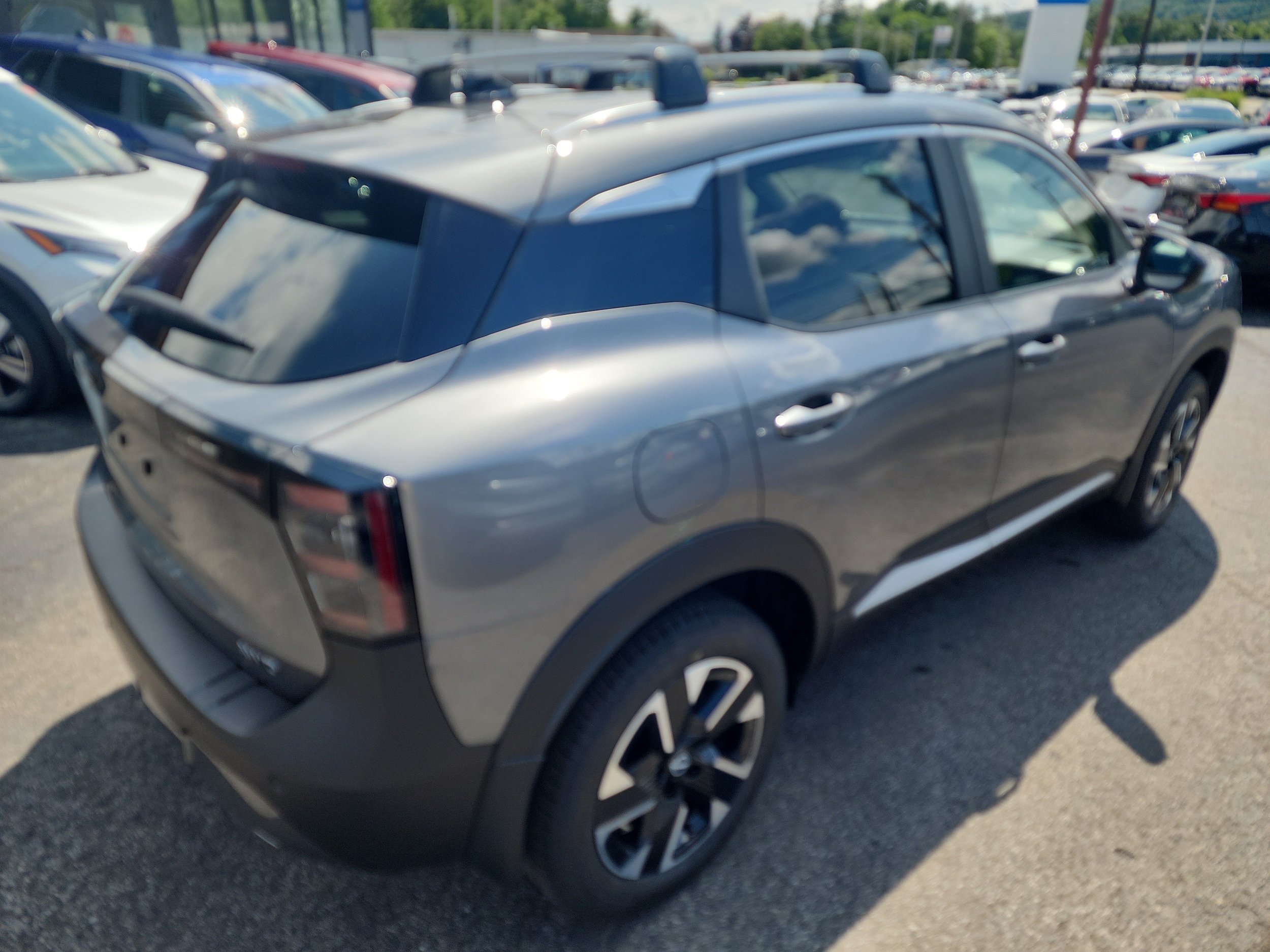 New 2026 Nissan Kicks SV AWD/4WD image 9