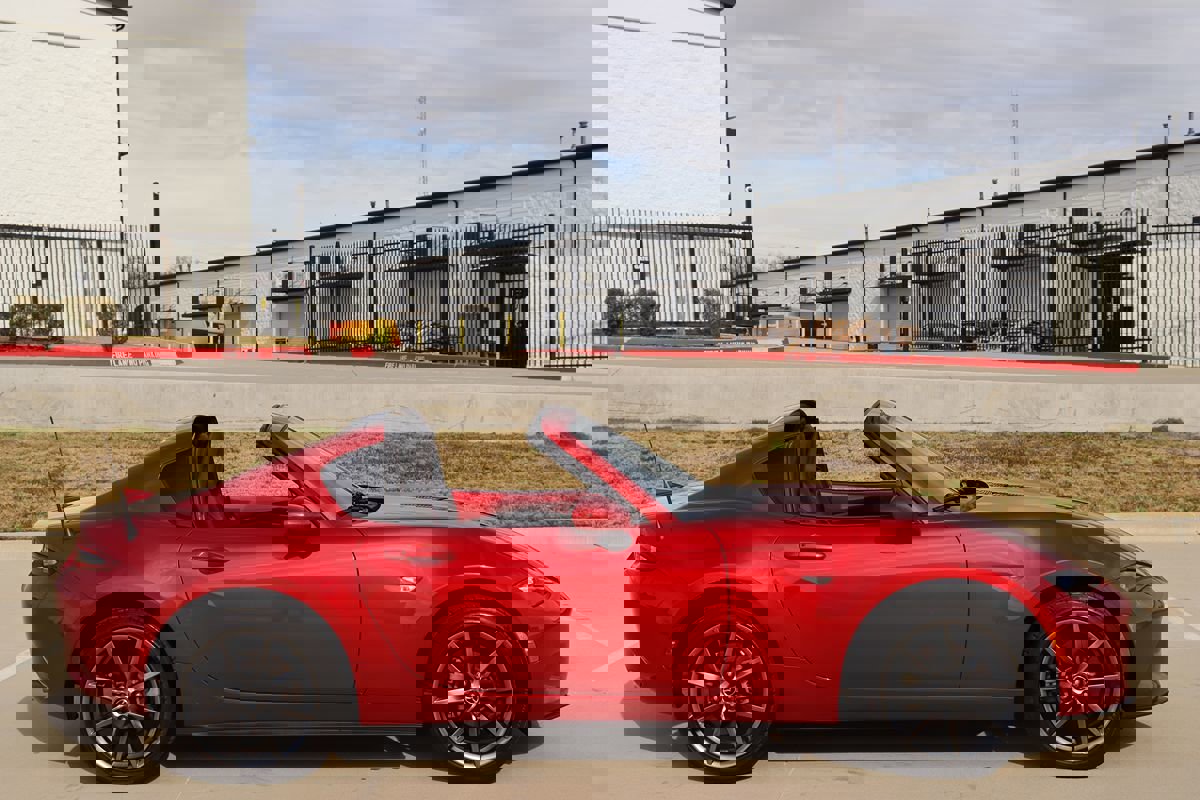 Used 2017 MAZDA MX-5 Miata RF Grand Touring image 10