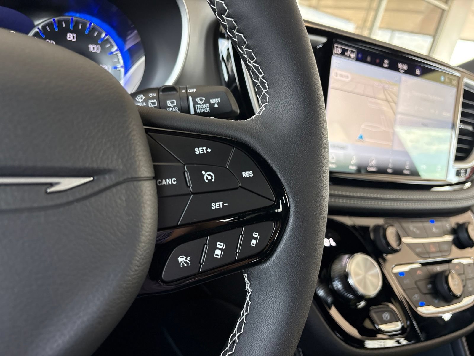 New 2027 Chrysler Pacifica Limited FWD image 48