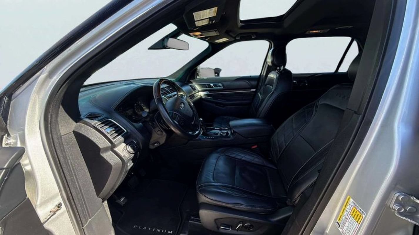 Used 2017 Ford Explorer Platinum AWD/4WD image 11