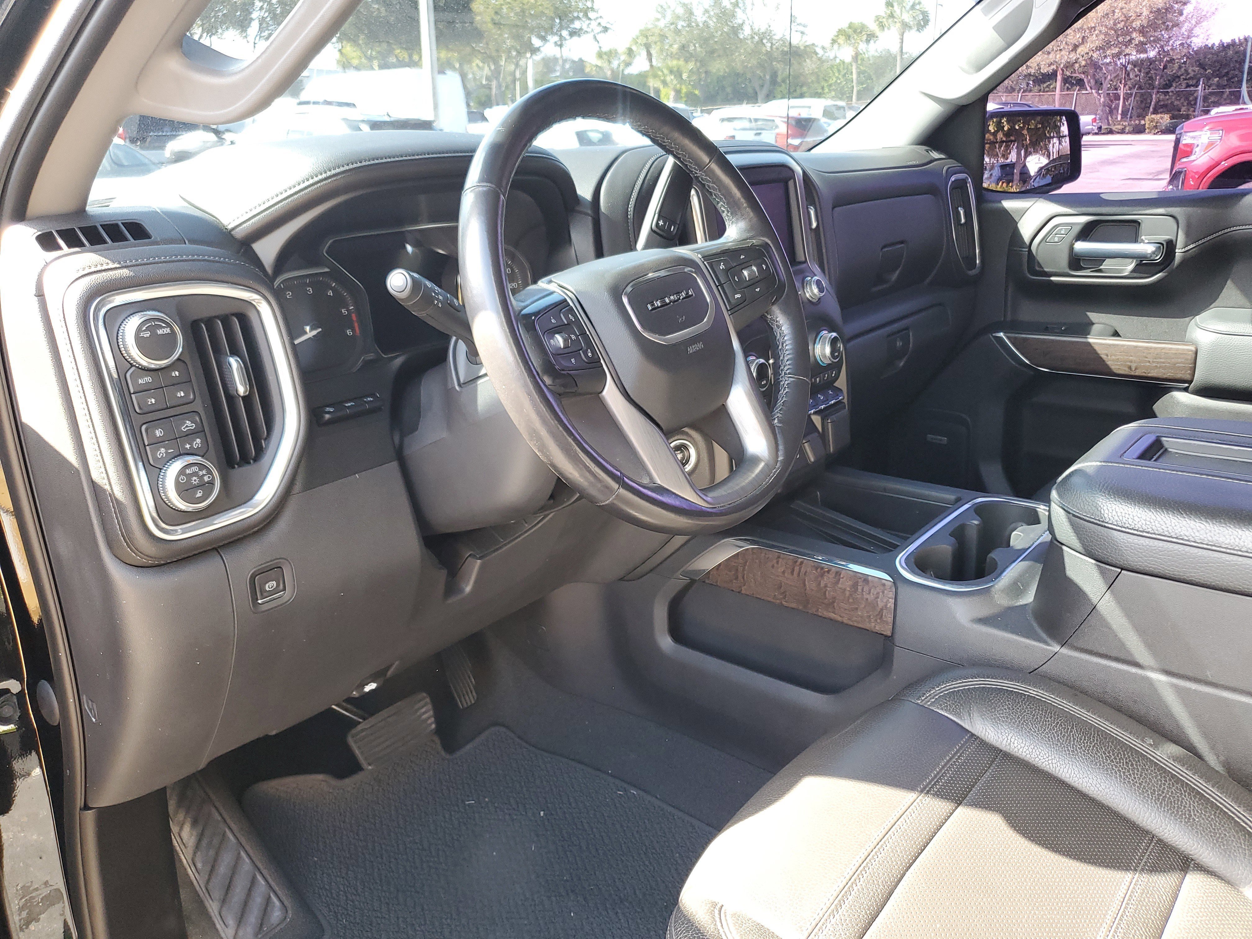 Used 2021 GMC Sierra 1500 Denali w/ Denali Ultimate Package image 11