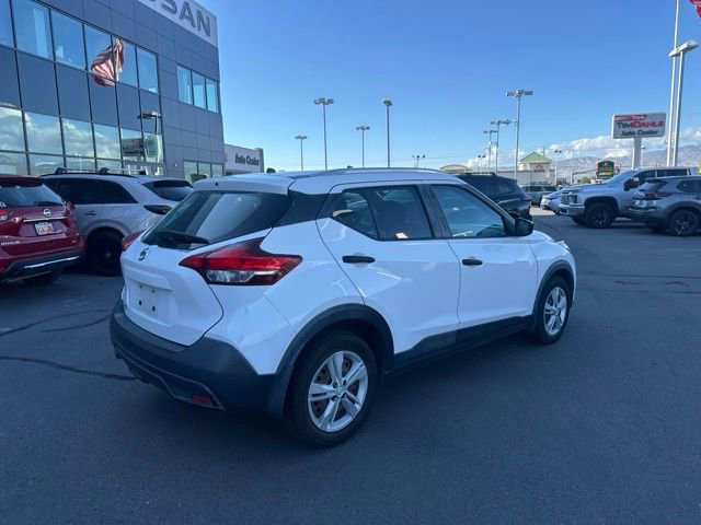 Used 2018 Nissan Kicks S FWD image 12