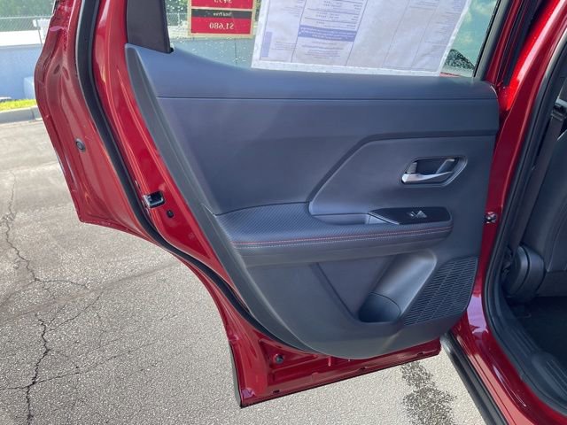 New 2025 Nissan Kicks SR image 14