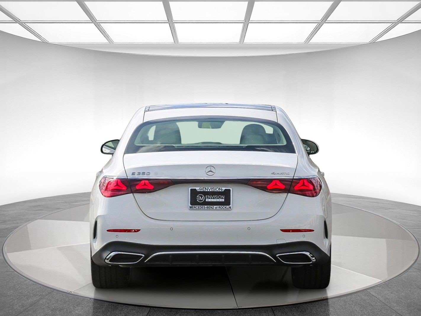 New 2024 Mercedes-Benz E 350 4MATIC Sedan image 6