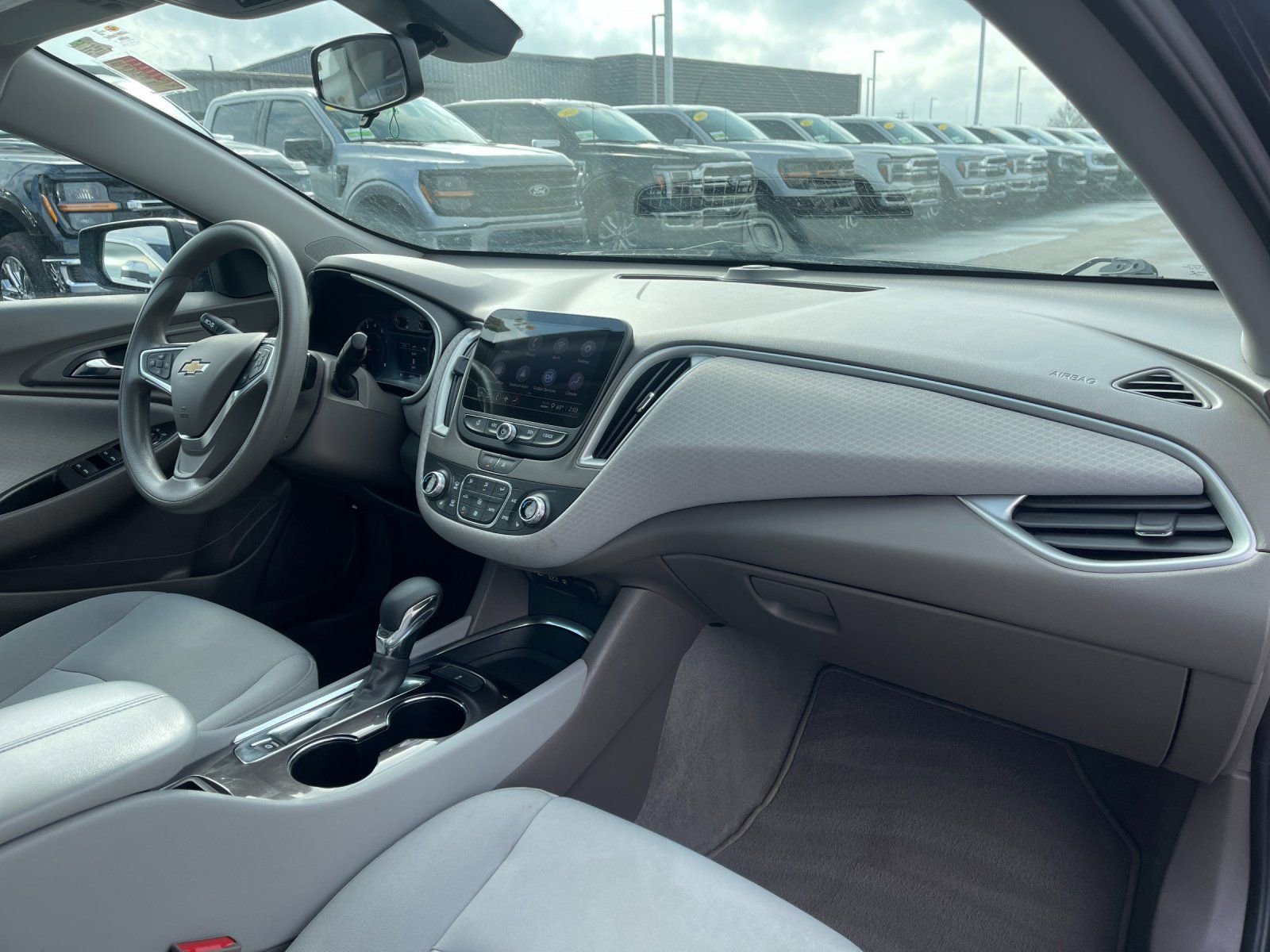 Used 2022 Chevrolet Malibu LT image 17