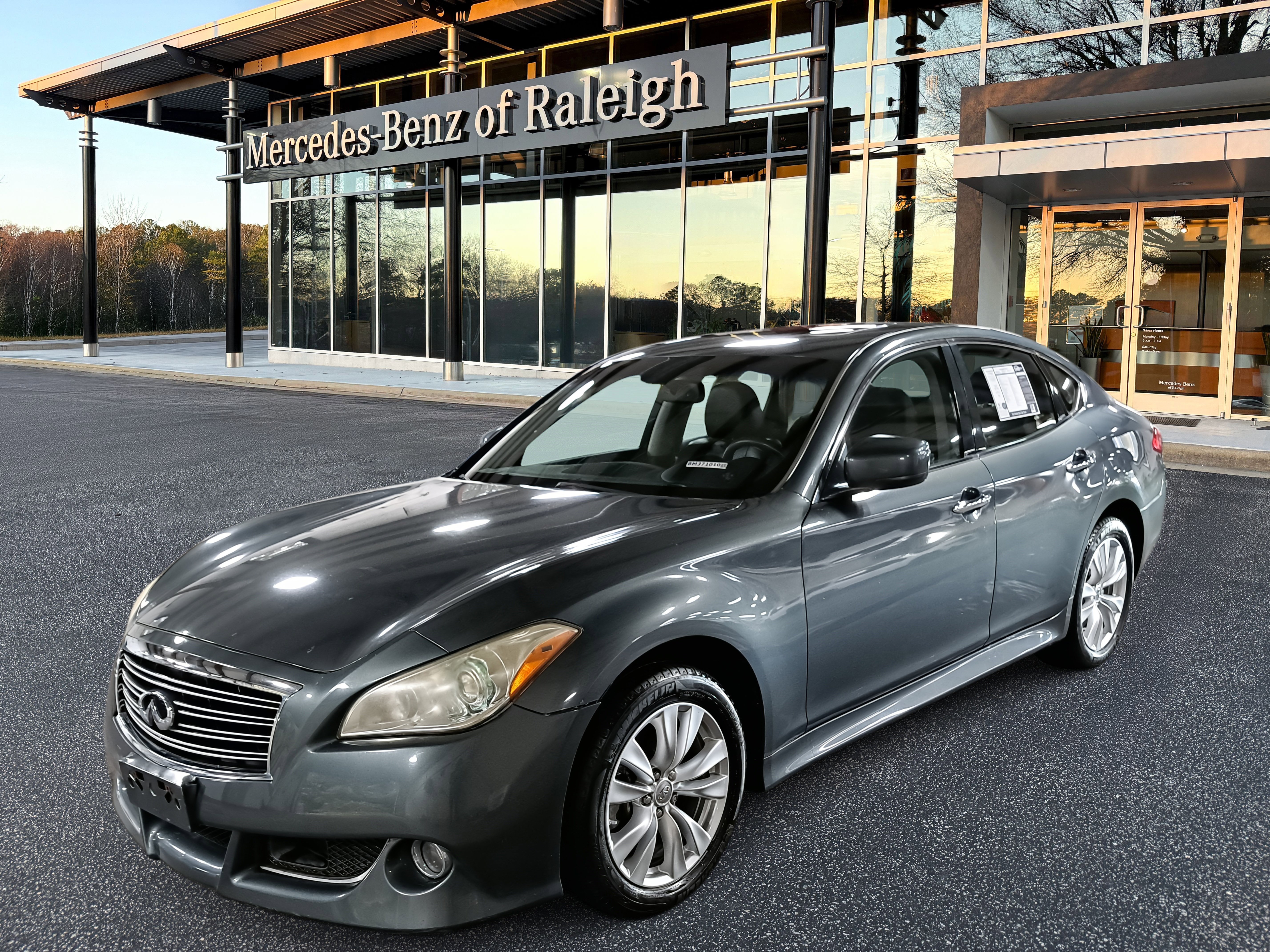 Used 2011 INFINITI M37 x w/ Premium Pkg