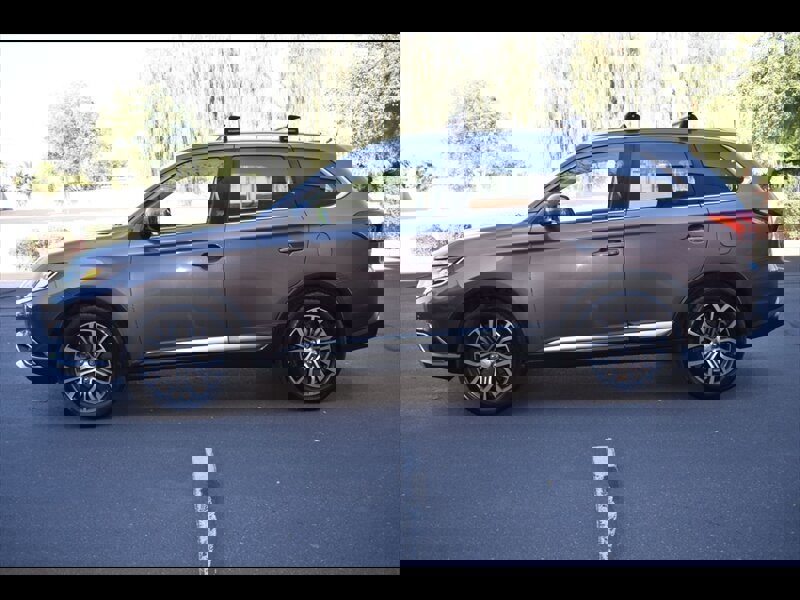 Used 2017 Mitsubishi Outlander SEL image 4