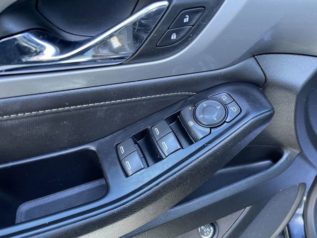 Used 2023 Chevrolet Traverse LT w/ LPO, Floor Liner Package image 23