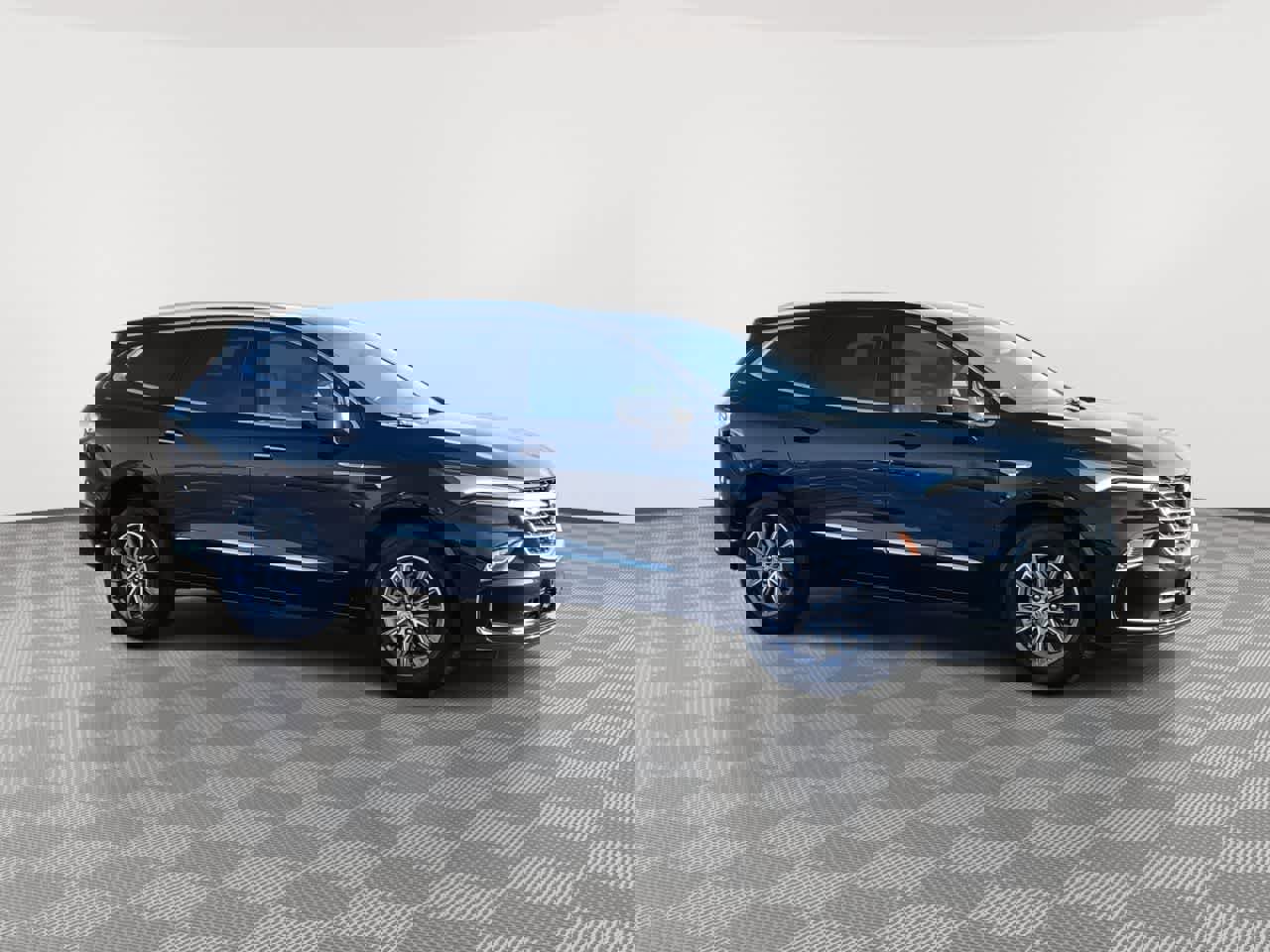 Used 2023 Buick Enclave Essence image 2