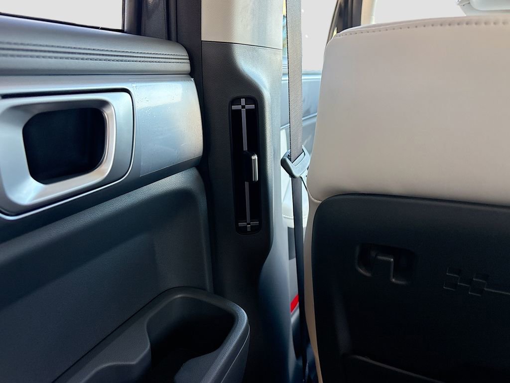 New 2026 Hyundai Santa Fe SEL image 24