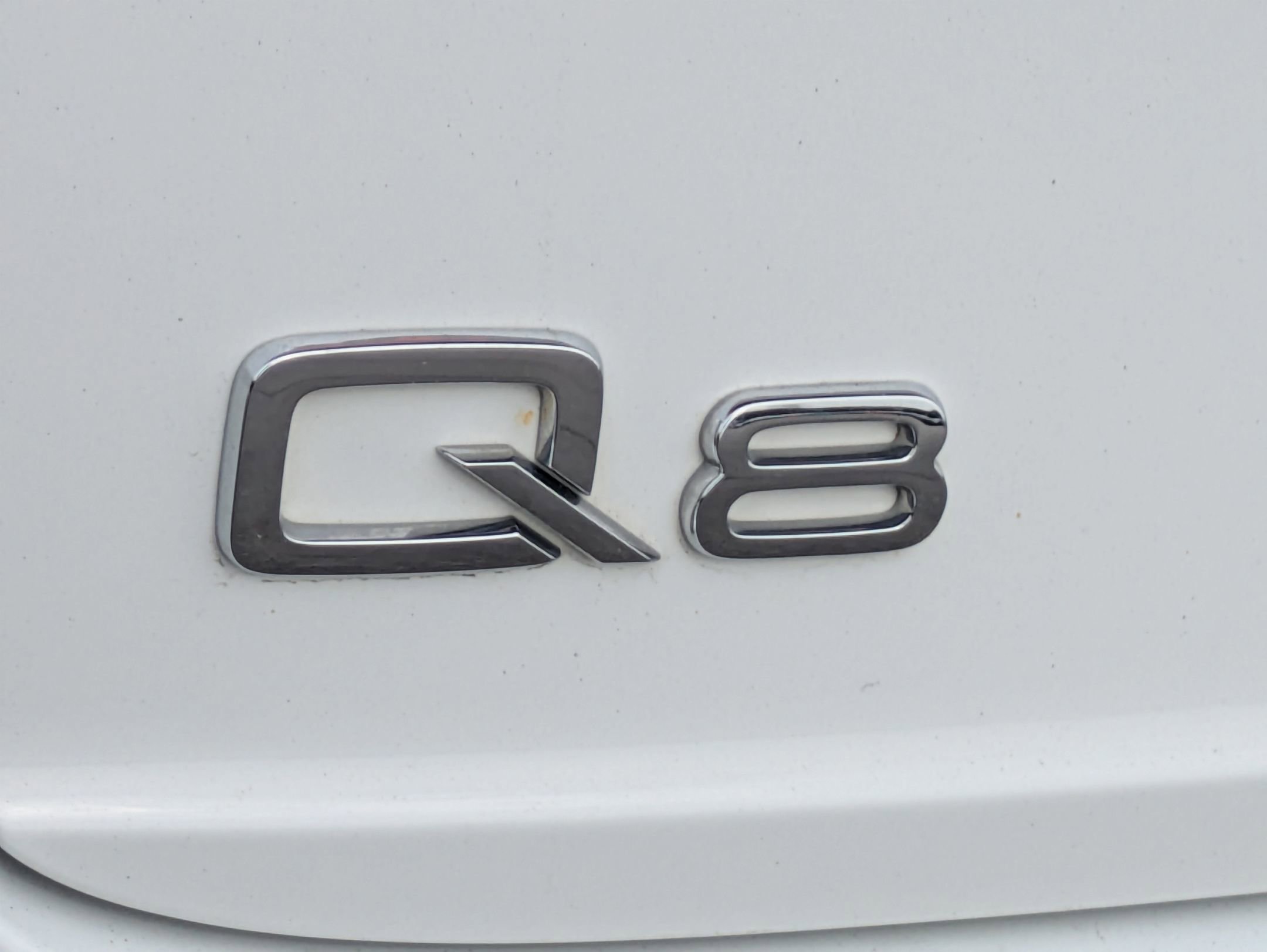 Used 2022 Audi Q8 Premium Plus w/ Premium Plus Package image 33