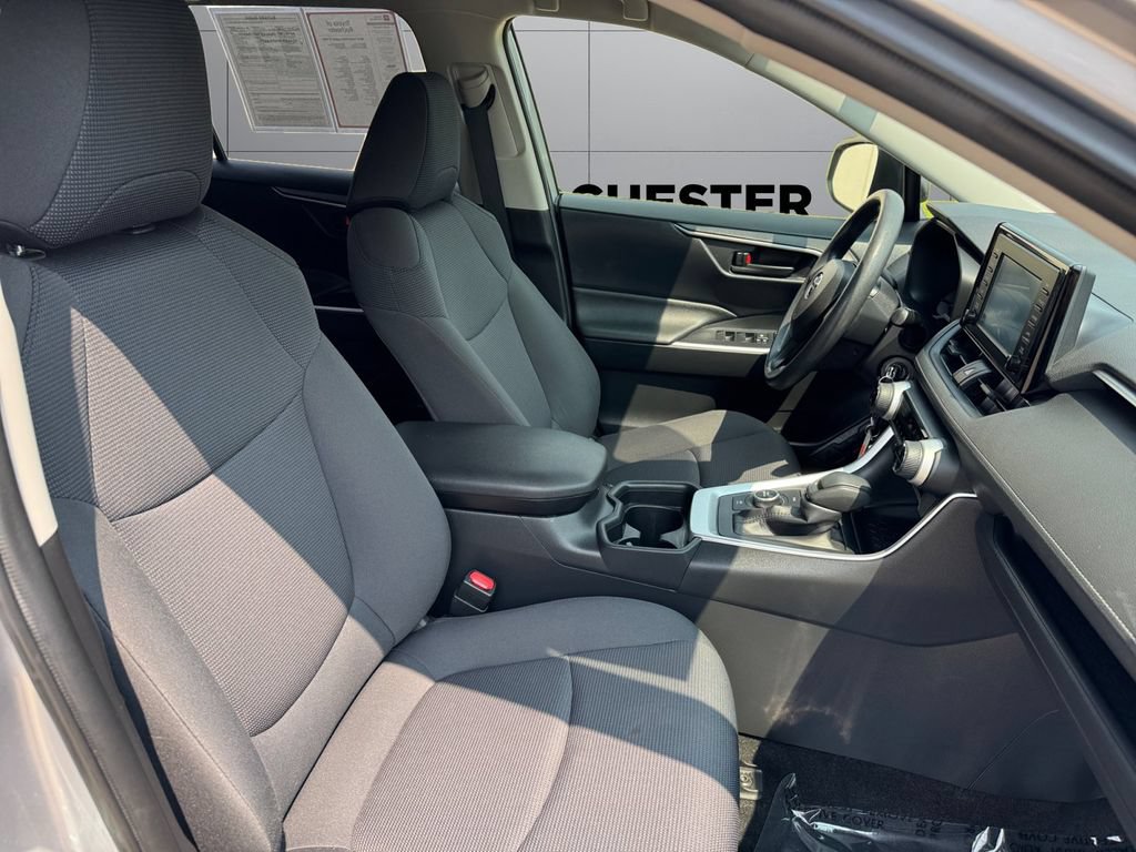 Certified 2019 Toyota RAV4 LE w/ All Weather Liner Package AWD/4WD image 17
