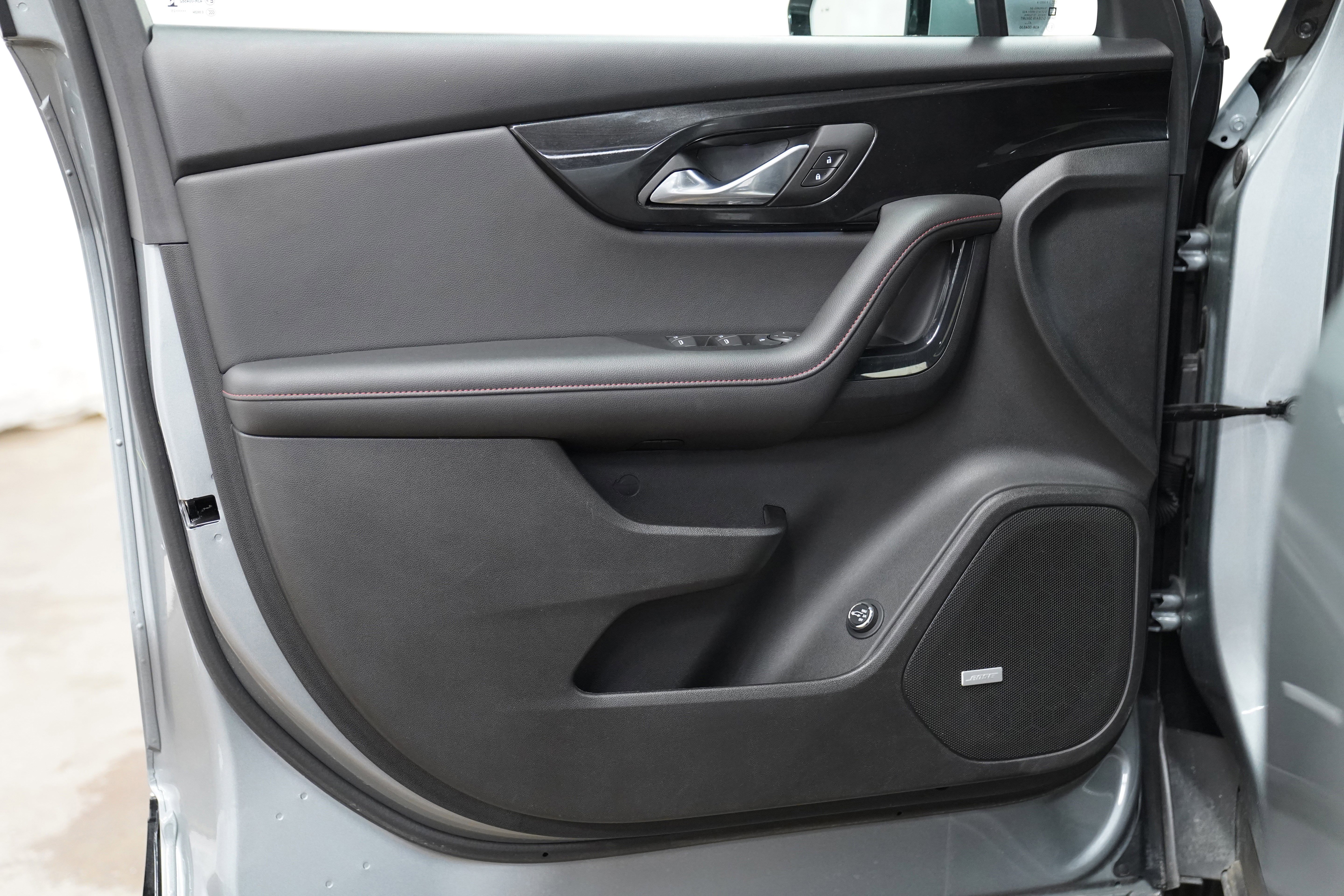 Used 2025 Chevrolet Blazer RS image 15