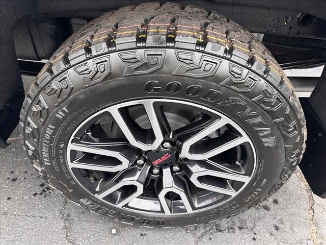 New 2026 GMC Sierra 1500 AT4 w/ AT4 Premium Package image 15