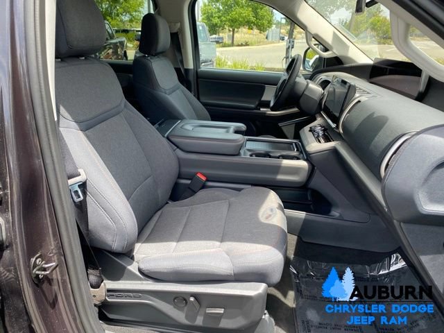 Used 2025 Ford Expedition Max Active AWD/4WD image 23