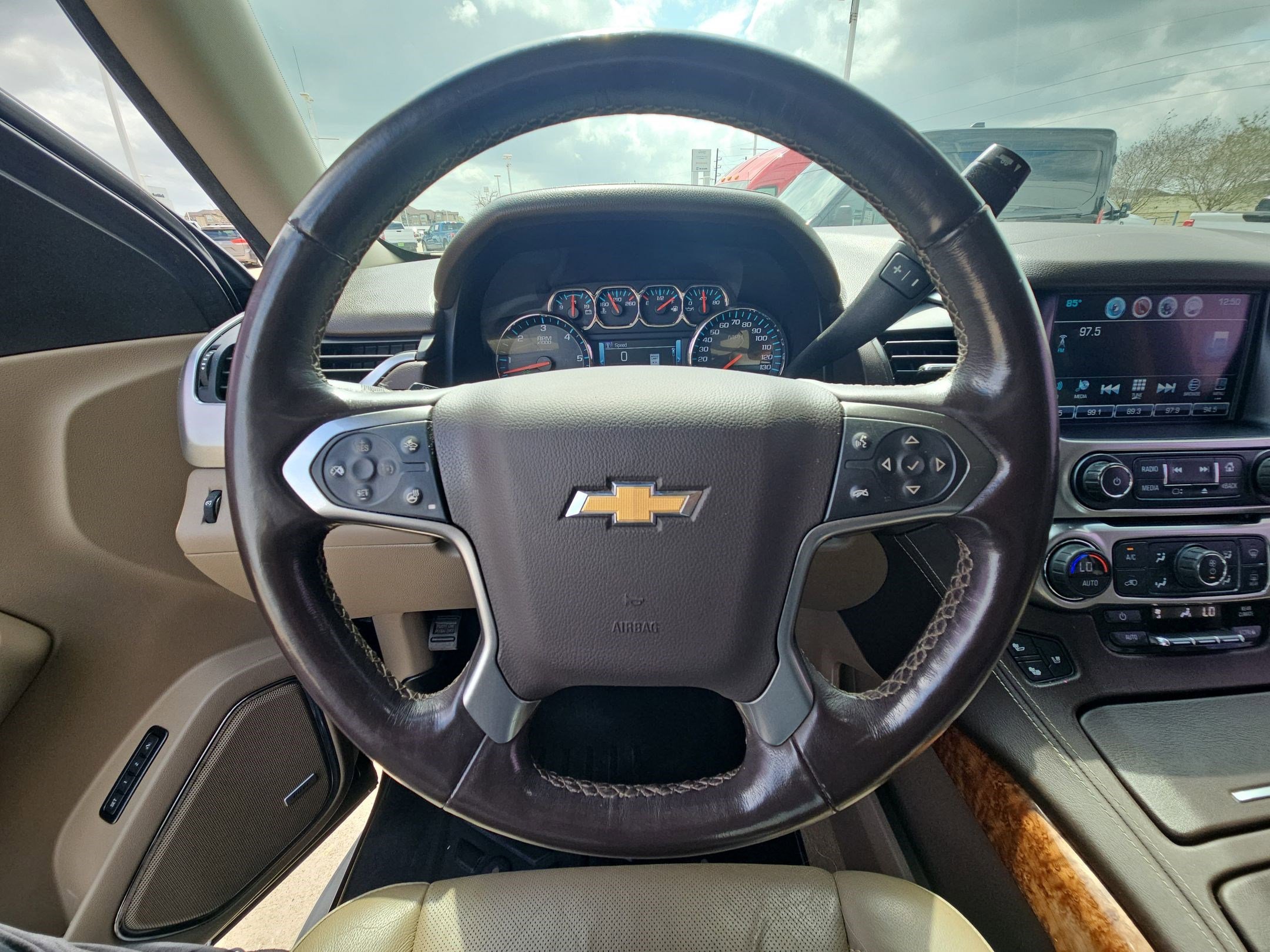 Used 2017 Chevrolet Suburban Premier image 16