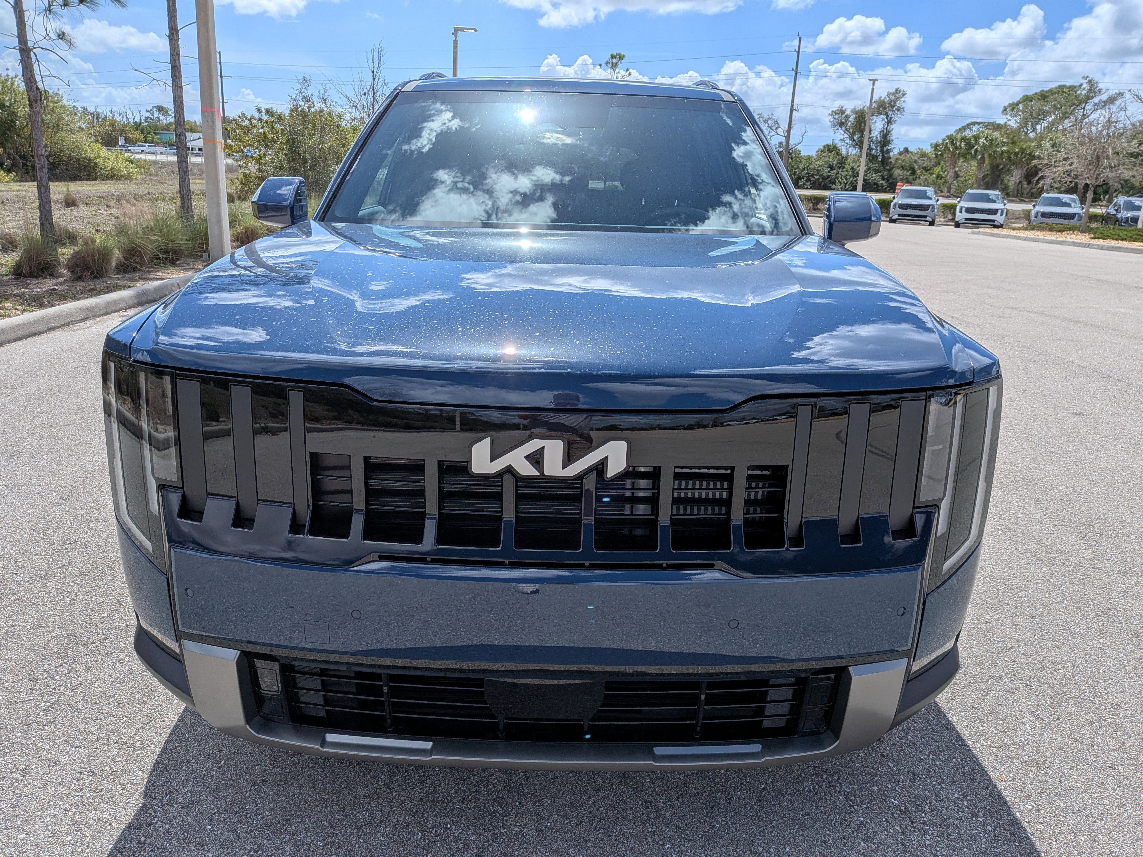 New 2027 Kia Telluride EX FWD image 3