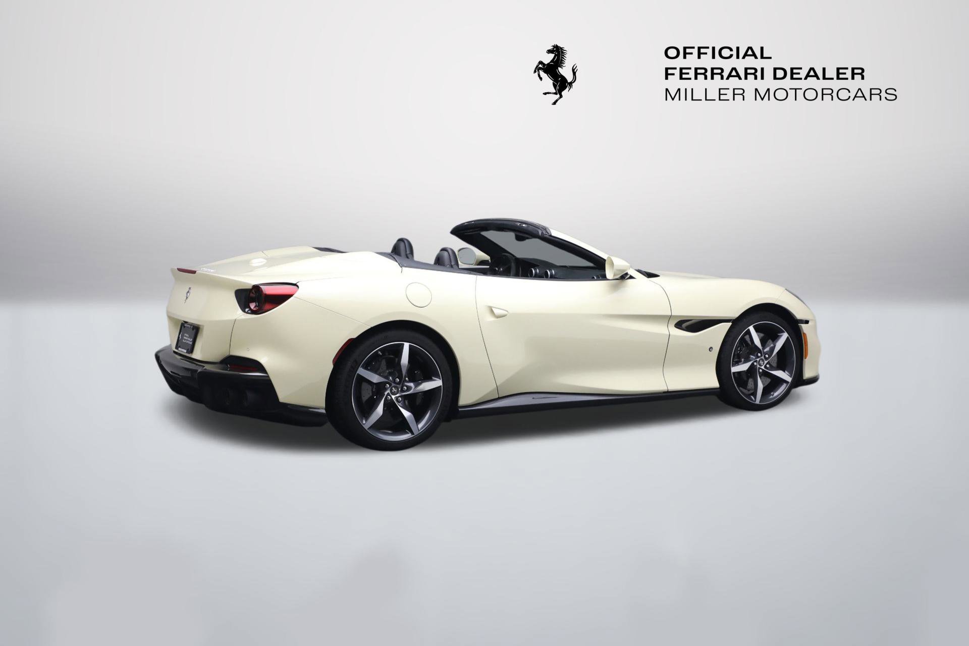 Certified 2023 Ferrari Portofino M image 9