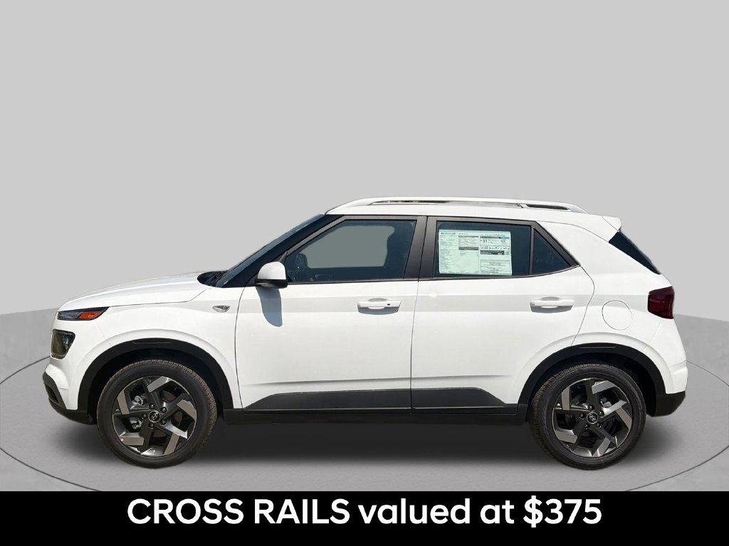 Used 2026 Hyundai Venue SEL FWD image 2