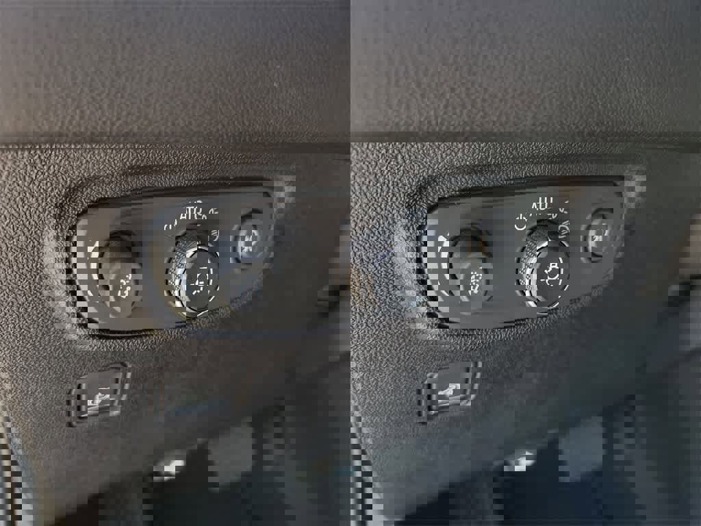 Used 2019 GMC Terrain Denali w/ Driver Alert Package II image 19