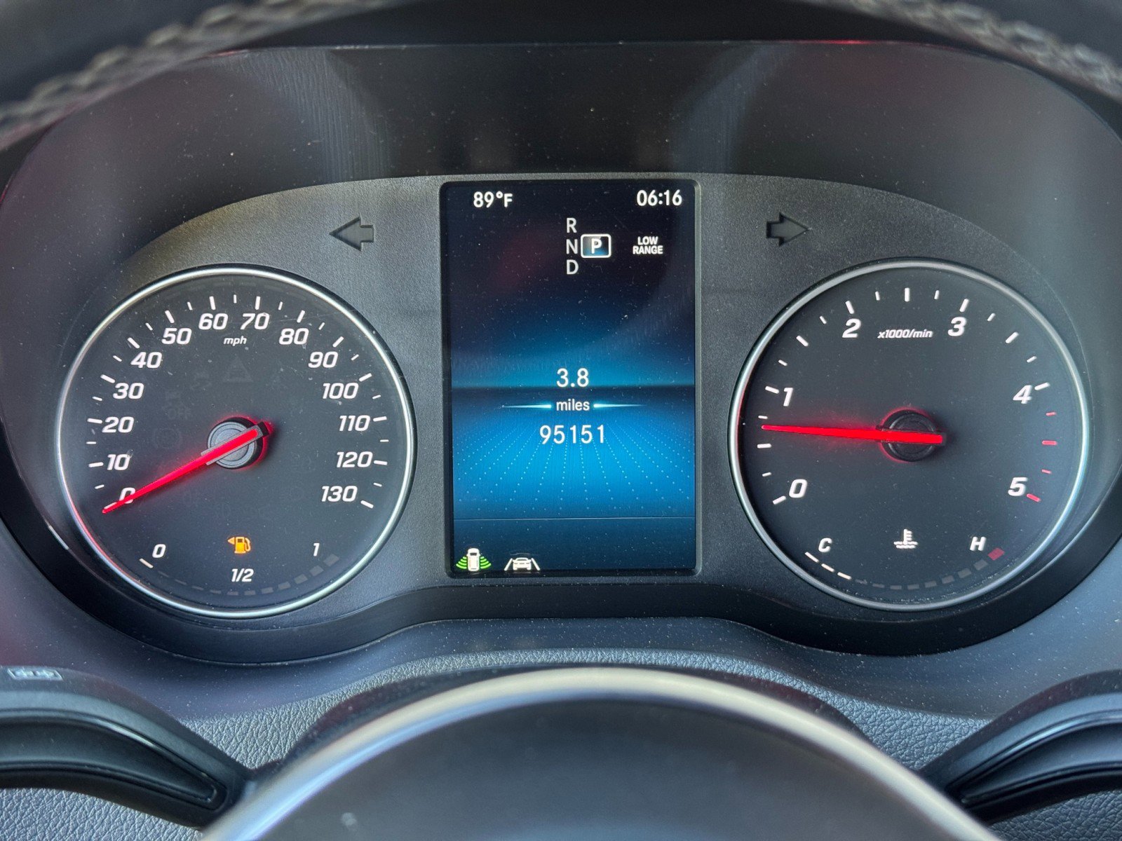 Used 2021 Mercedes-Benz Sprinter 2500 w/ Comfort Plus Package image 18