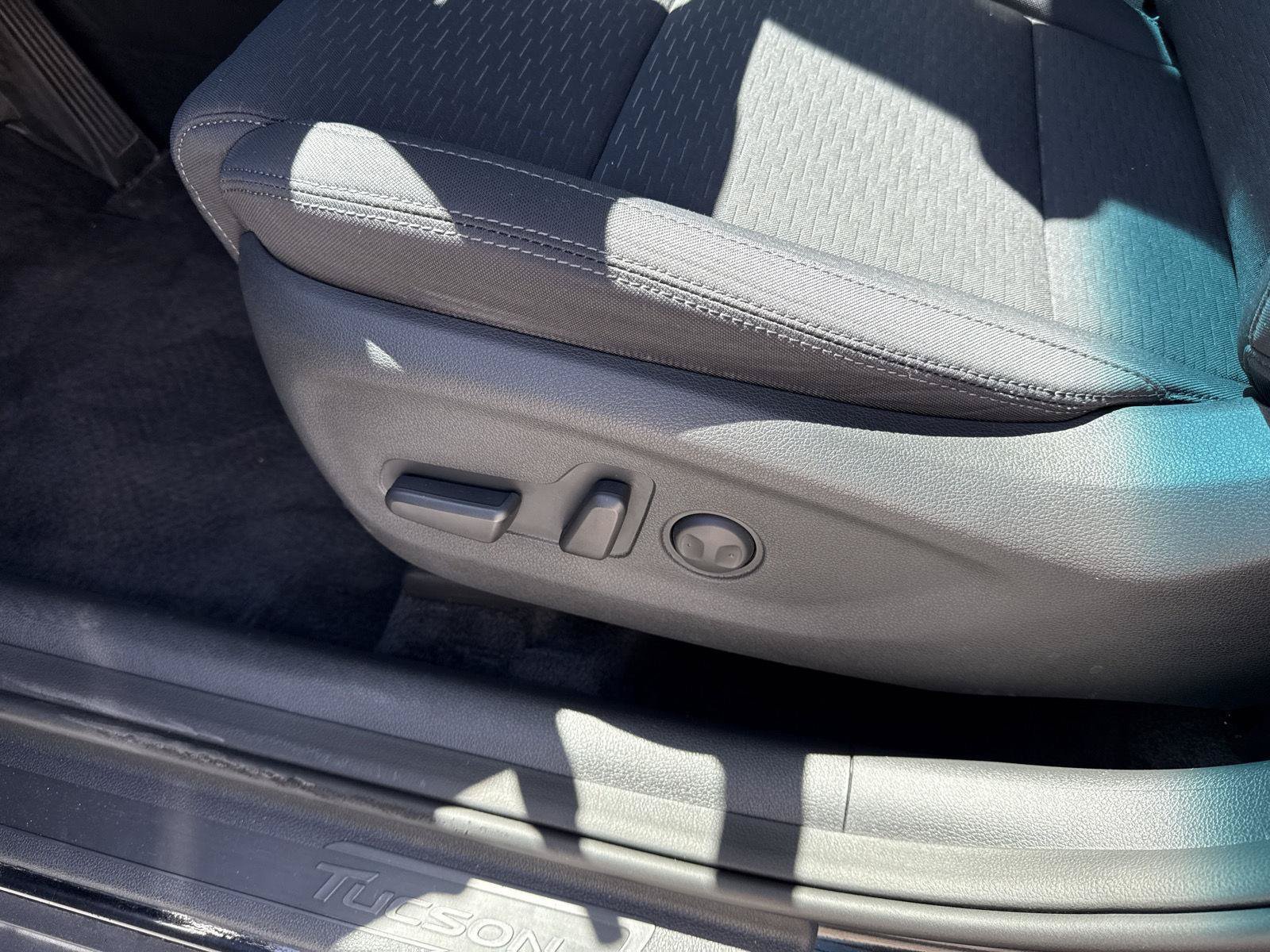 Used 2020 Hyundai Tucson Value AWD/4WD image 15