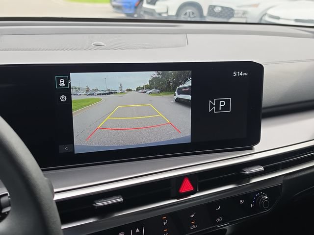 Certified 2024 Kia Sorento LX FWD image 23