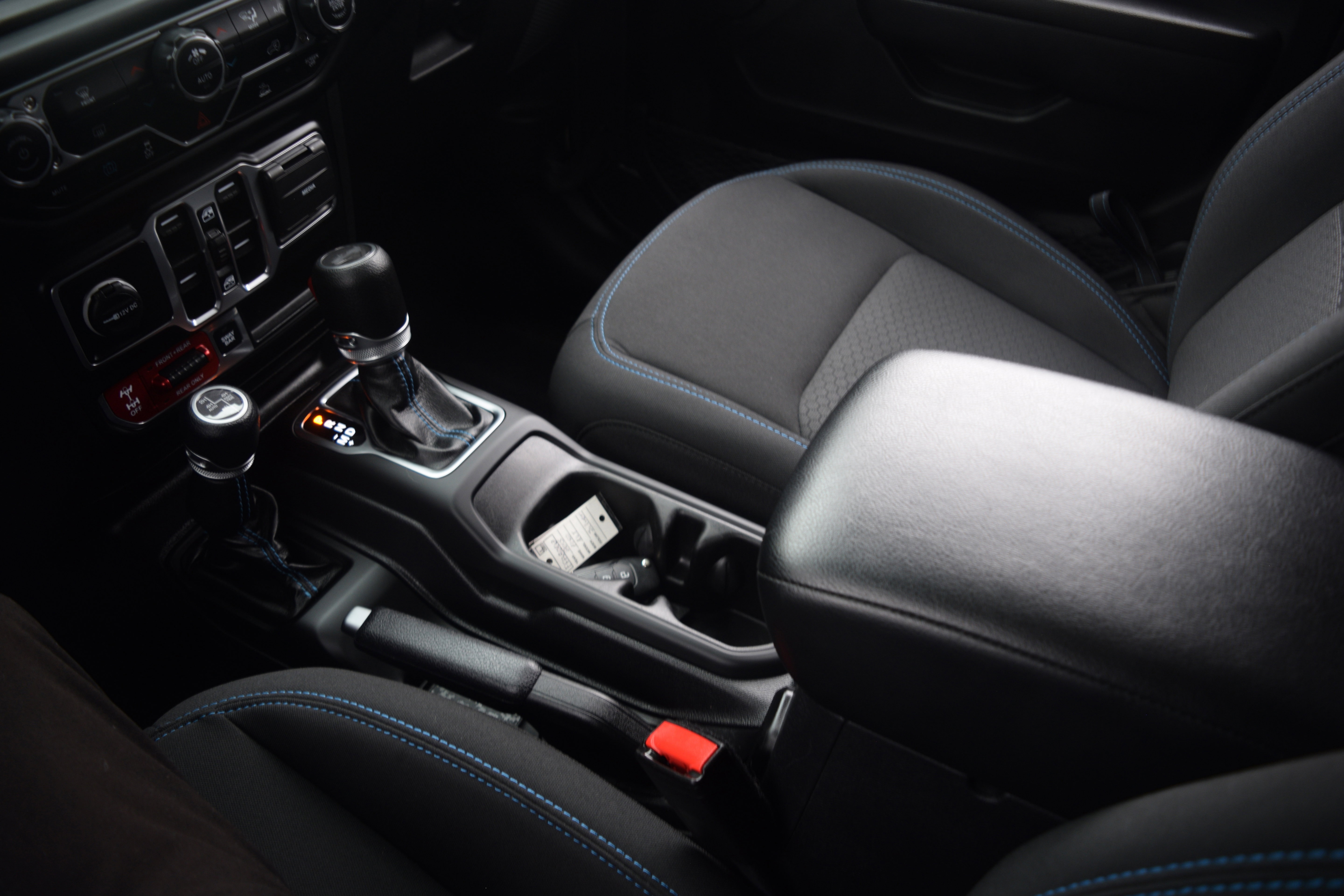 Used 2022 Jeep Wrangler Unlimited Rubicon 4xe w/ Steel Bumper Group image 13