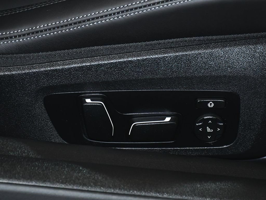 Used 2026 BMW M4 xDrive Competition AWD/4WD image 64